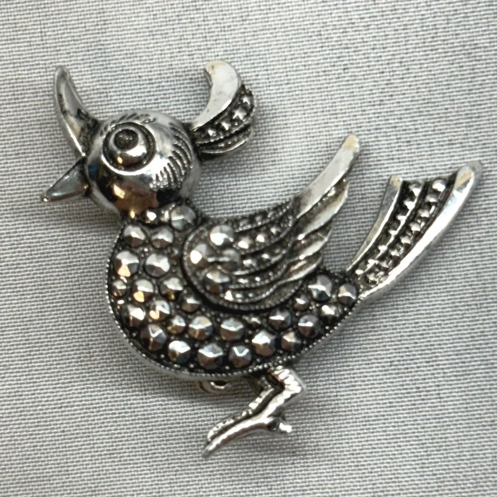 Vintage Coro Marcasite Bird Brooch Womens OS Silver tone Excellent Pin